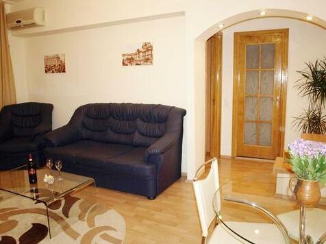 Alia Accommodation Bucharest - Photo2