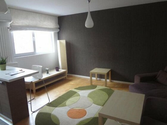 Dristor 3 bedroom apartment close to Metro and park - Photo5