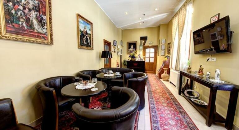 Hotel Reginetta II Bucharest - Photo3