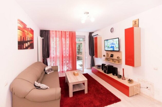 Red Apartment Bucharest - Photo2