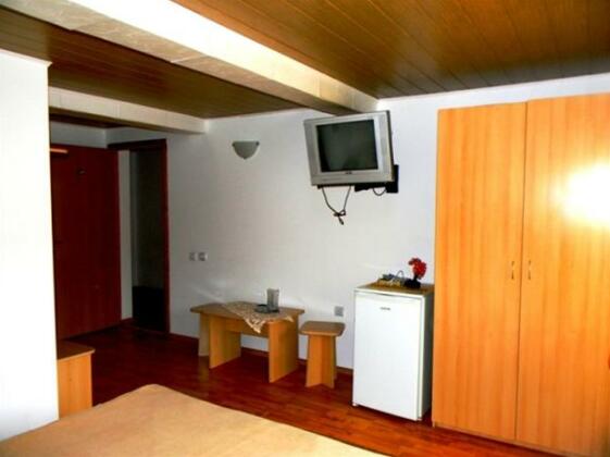 Pensiunea Paradis - Photo2