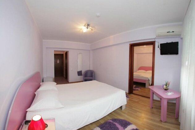 Hotel Martisorul - Photo5