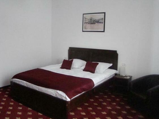 Conacul de pe deal - Photo3