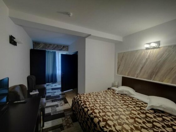 Hotel Ciobanasu - Photo2