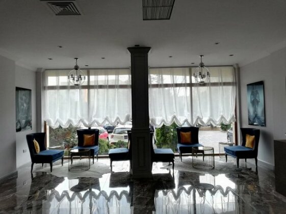 Royal Classic Hotel - Photo2