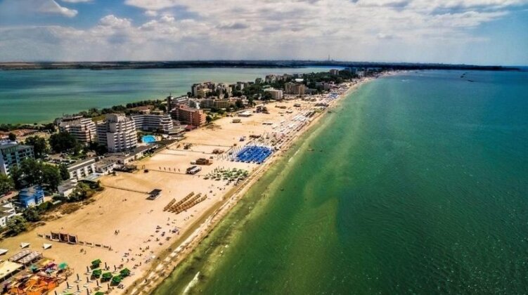 Deluxe Criss Solid Residence Mamaia - Photo2
