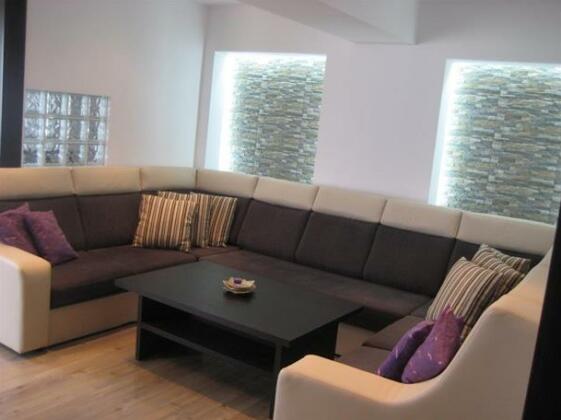 Elena's Terrace - Photo2