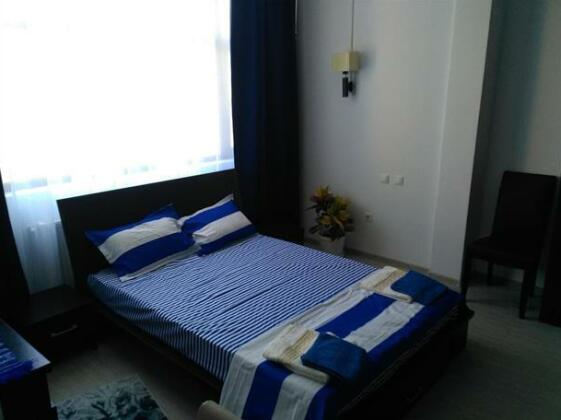 Regal Studio - Mamaia - Photo2
