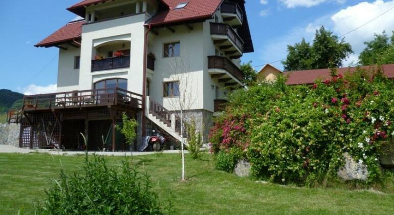 Pension Irina Corbeni