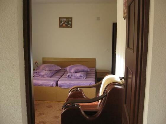 Pensiunea Pomi -Oesti - Photo2