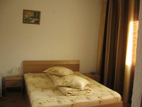 Pensiunea Pomi -Oesti - Photo4