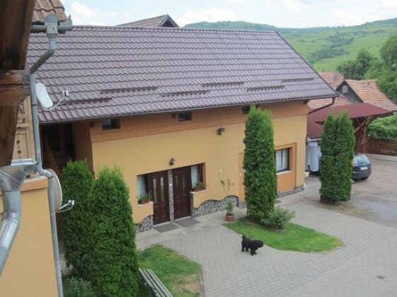 Photo 3