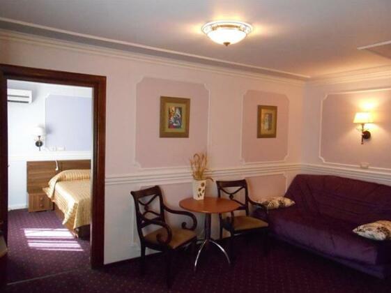 Hotel Parc Tecuci - Photo3
