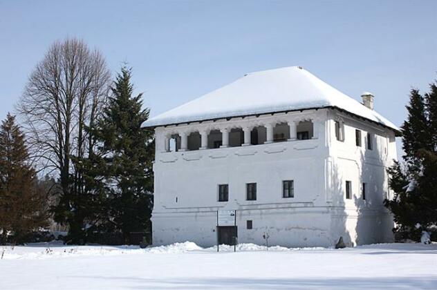Conacul Maldar - Photo2