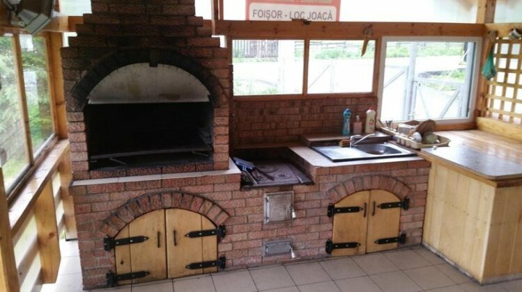 Pensiunea Rossvillas - Photo2