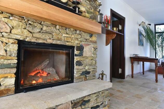 Cetatuia - Photo3