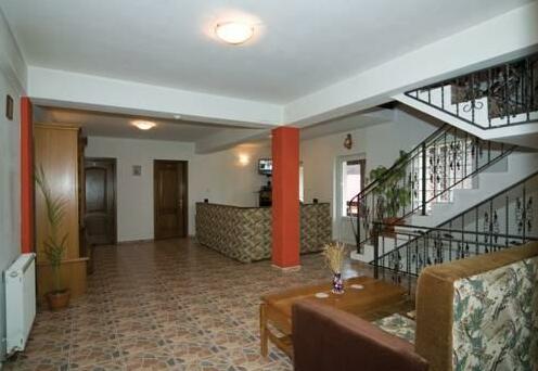 Pension Piatra Craiului - Photo5