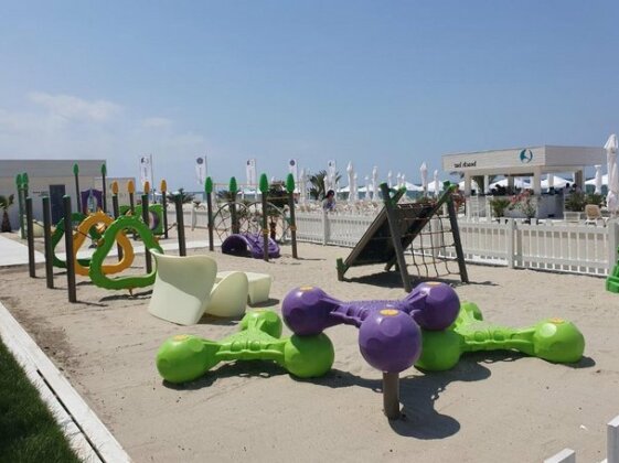 911 Mamaia Apartments - Photo4
