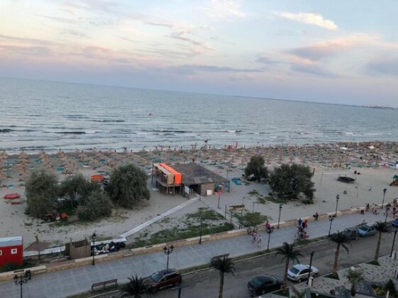 BRT Sea View Apart - Photo2