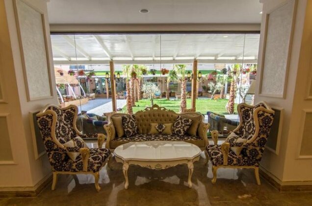 Phoenicia Royal Hotel - Photo5