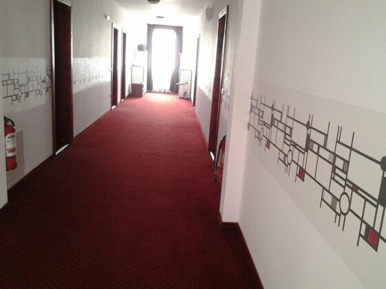 Pension Rozeclas Oradea - Photo2