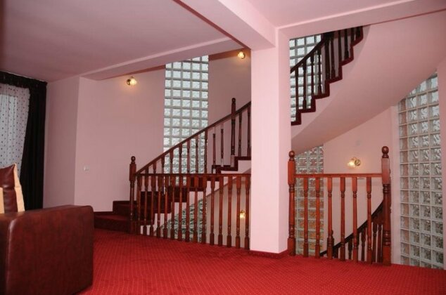 Pension Rozeclas Oradea - Photo4