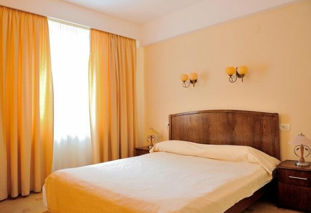 Hotel Piatra Craiului - Photo3