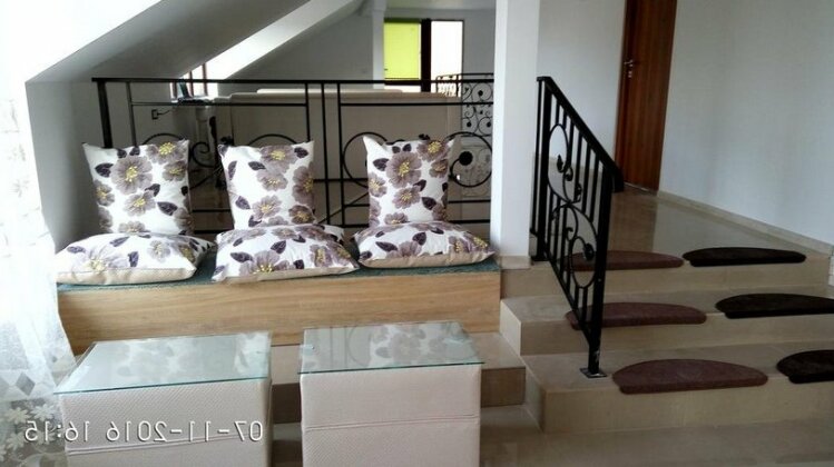 Casa Iepurasilor - Photo3