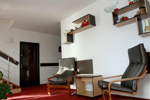 Pensiunea Heaven Pitesti - Photo5