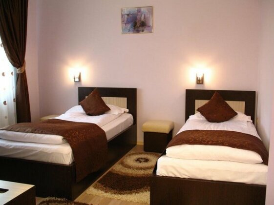 Sun House Predeal - Photo5