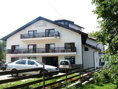 Transylvanian Inn - Photo3