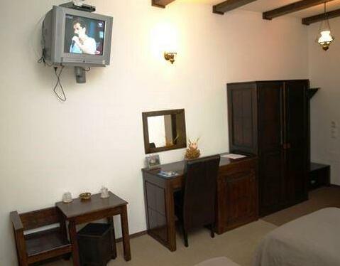 Transylvanian Inn - Photo5