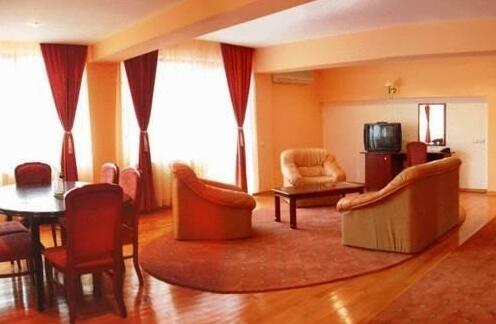 Hotel Maria Ramnicu Valcea - Photo4
