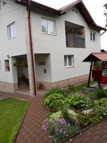  Photo 2