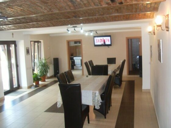 Pensiunea Haiduc - Photo4