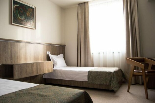 Fidelitas Hotel - Photo4
