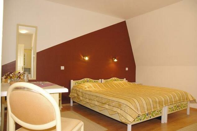 Hotel Sugas - Photo5