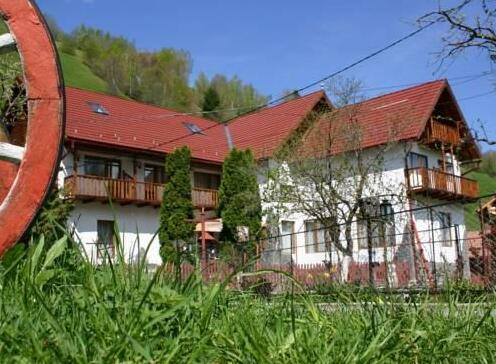 Pension Mama Cozonacilor Bran - Photo2