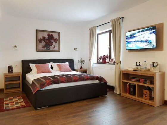 Alfinio Villa - Photo2