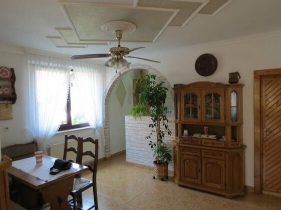 Csaki Vendeghaz - Photo4