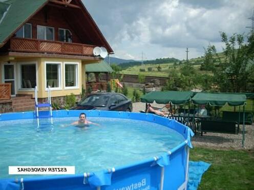 Eszter Gasthaus - Photo2