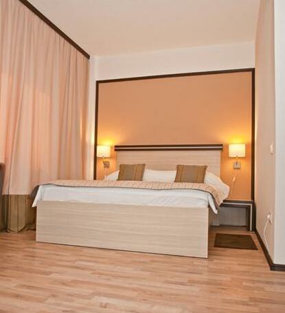 Hotel Check Inn Timisoara - Photo5