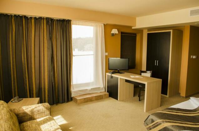 Hotel Oxford Inns & Suites - Photo5