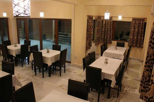 Pensiunea Fery - Photo2