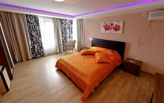 Jakuzzi - Photo2