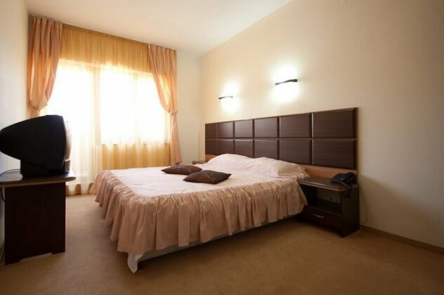 Hotel Belvedere Vatra Dornei - Photo4