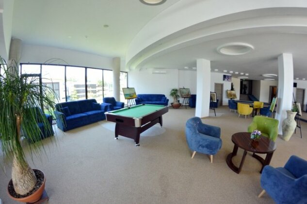 Mera Resort - Photo4