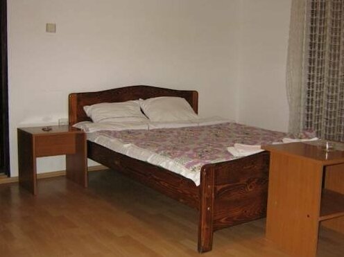 Guesthouse Sokolac N - Photo2