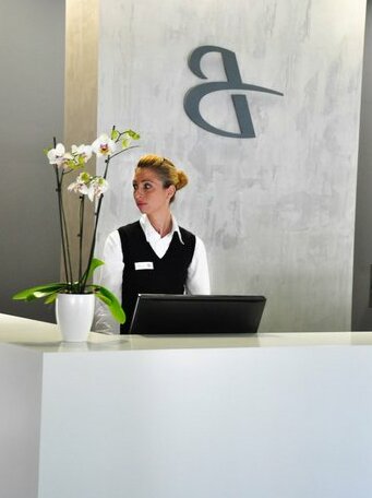 B Hotels Garni - Photo3