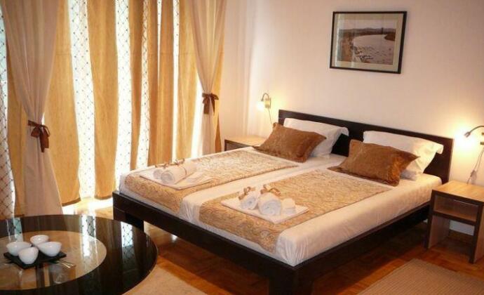 Balkan-Inn Apartments - Photo2
